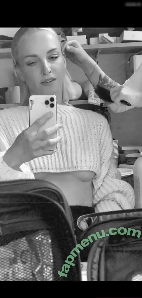 Janin Ullmann nude photo #0004 (janinullmann)