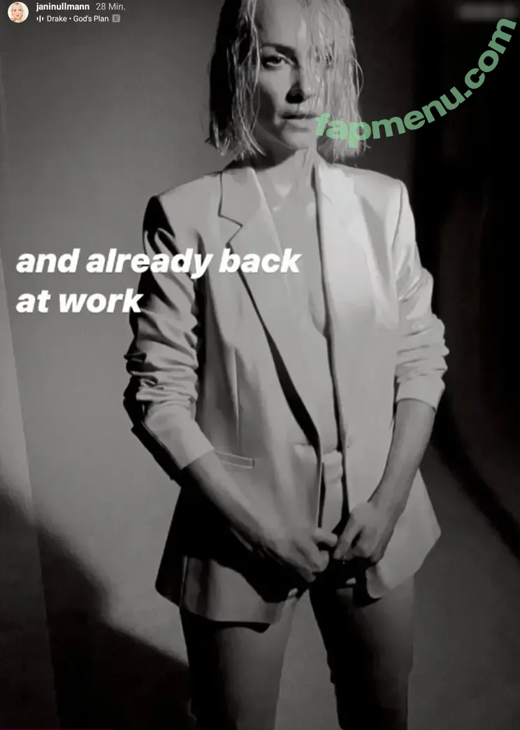 Janin Ullmann nude photo #0022 (janinullmann)