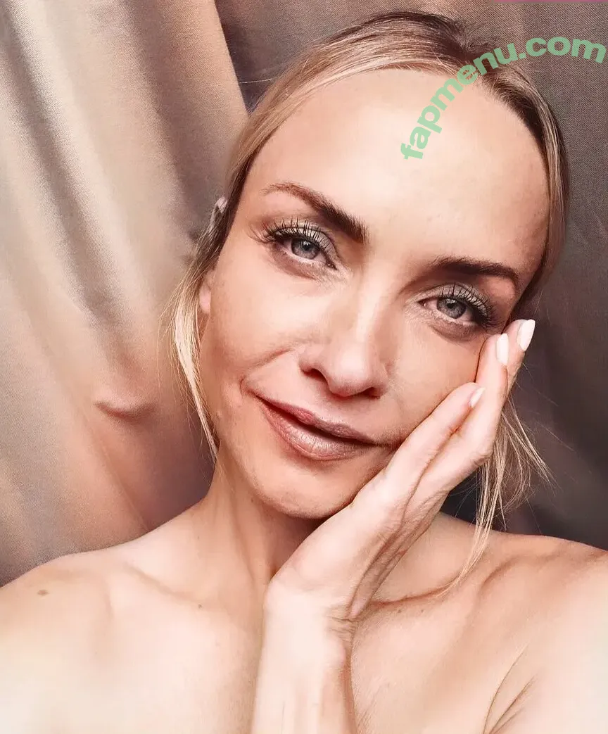 Janin Ullmann nude photo #0126 (janinullmann)