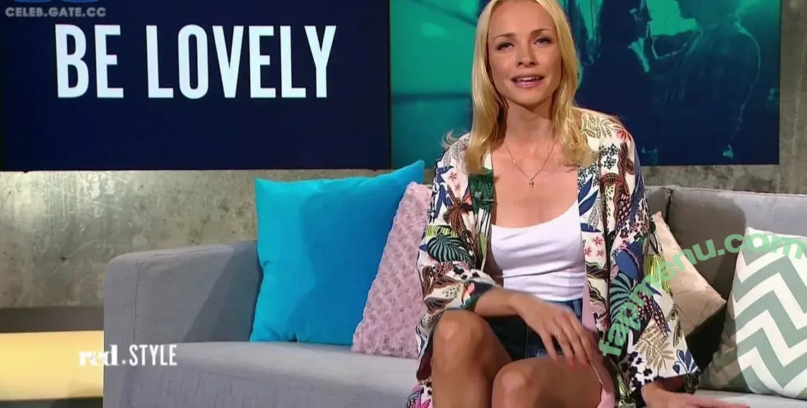 Janin Ullmann nude photo #0344 (janinullmann)