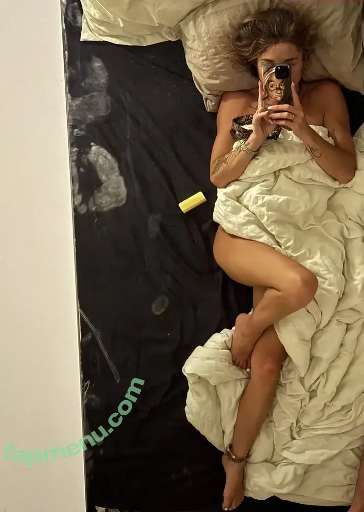 Janina Celine Jahn nude photo #0204 (janina.celine / janinaceline1)