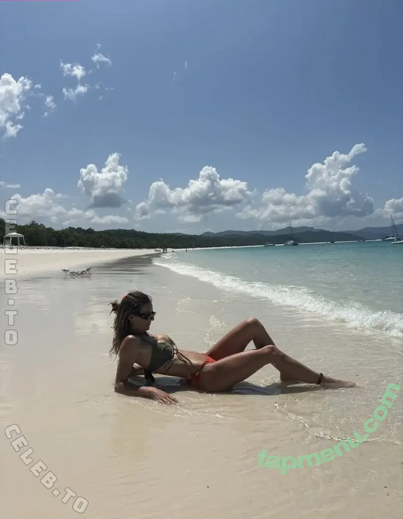 Janina Celine Jahn nude photo #0220 (janina.celine / janinaceline / janinaceline1)