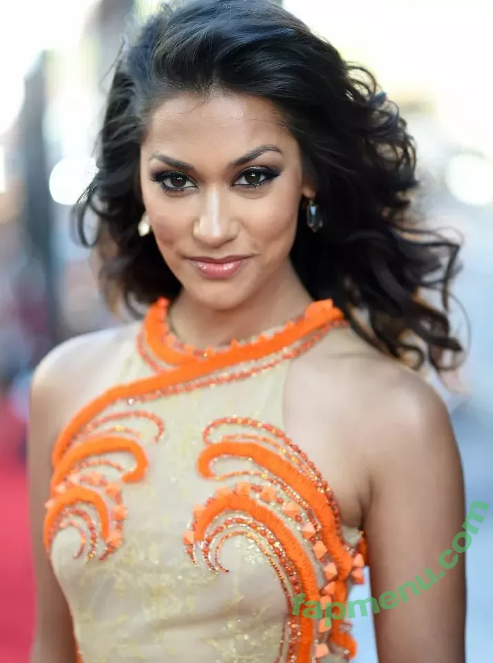 Janina Gavankar nude photo #0009 (janina)