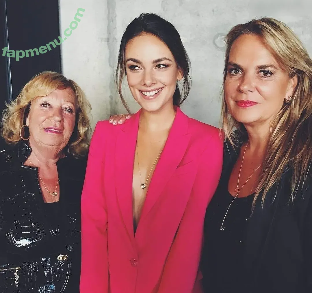 Janina Uhse nude photo #0055 (janinauhse)