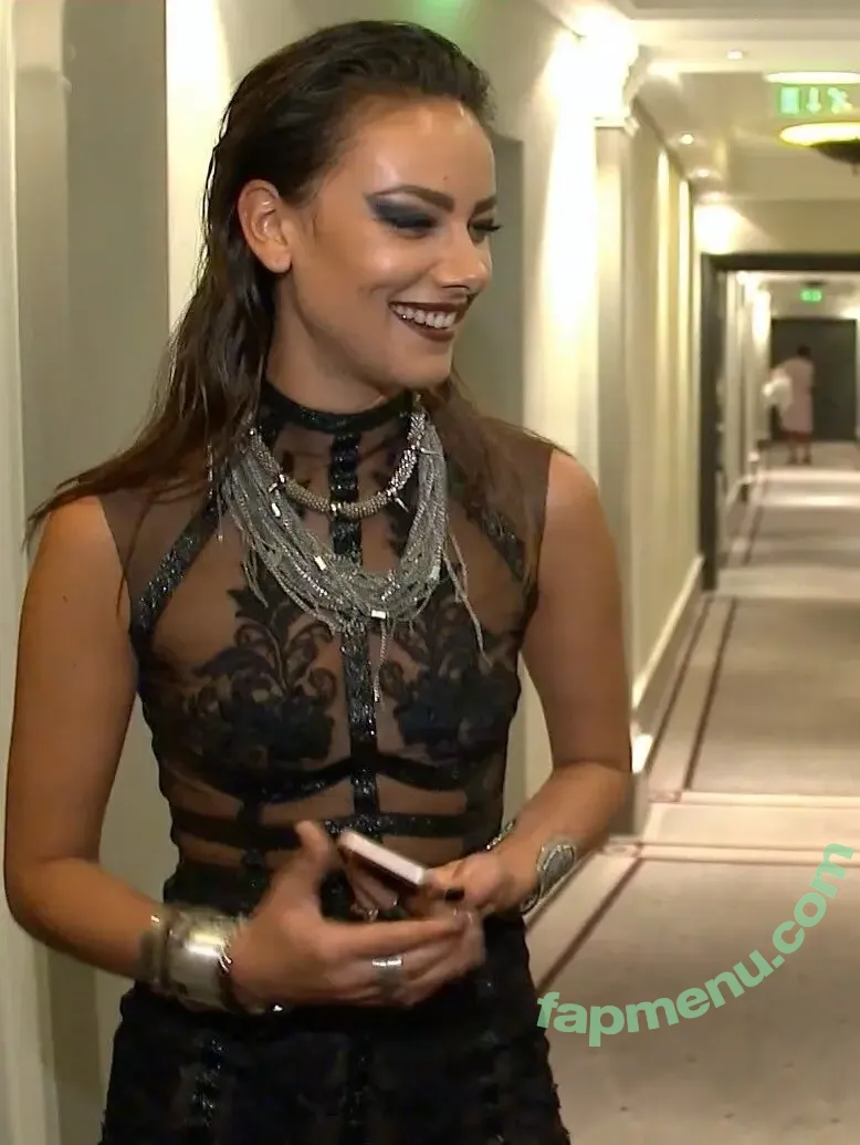 Janina Uhse nude photo #0072 (janinauhse)