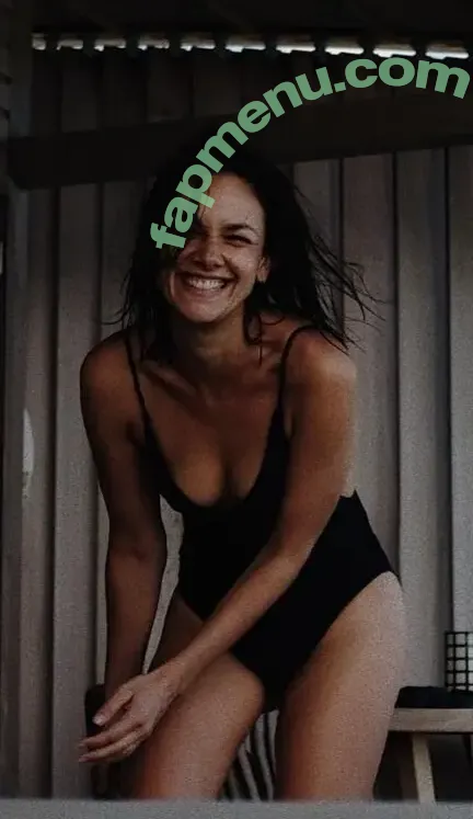 Janina Uhse nude photo #0074 (janinauhse)