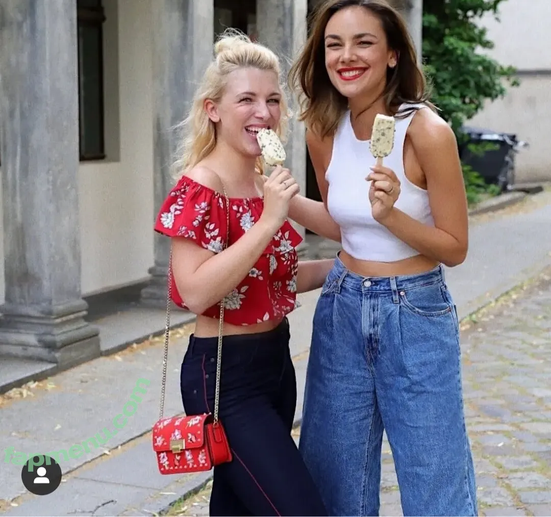 Janina Uhse nude photo #0078 (janinauhse)