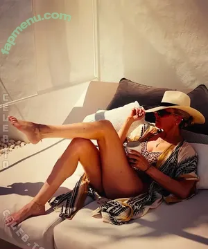 Janine Kunze / janinekunzeofficial nude photo #0240