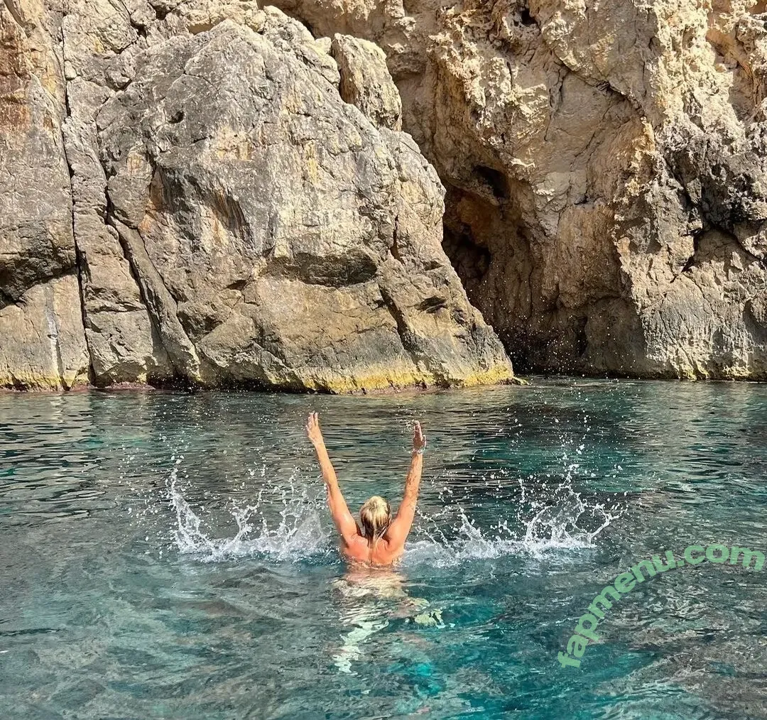 Janine Kunze nude photo #0052 (janinekunzeofficial)