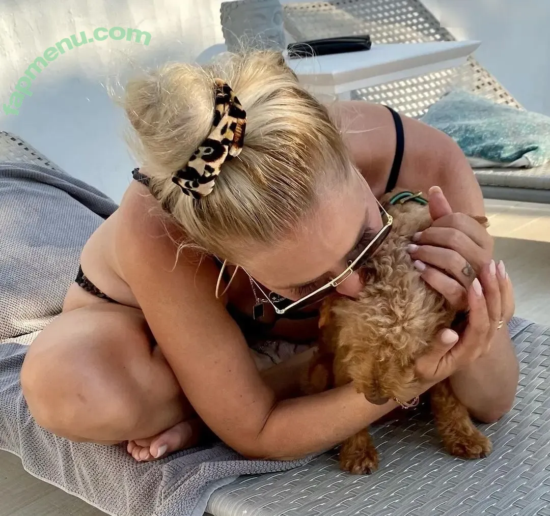 Janine Kunze nude photo #0081 (janinekunzeofficial)