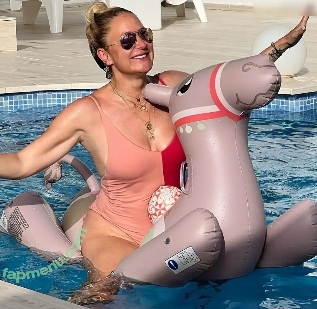 Janine Kunze nude photo #0099 (janinekunzeofficial)