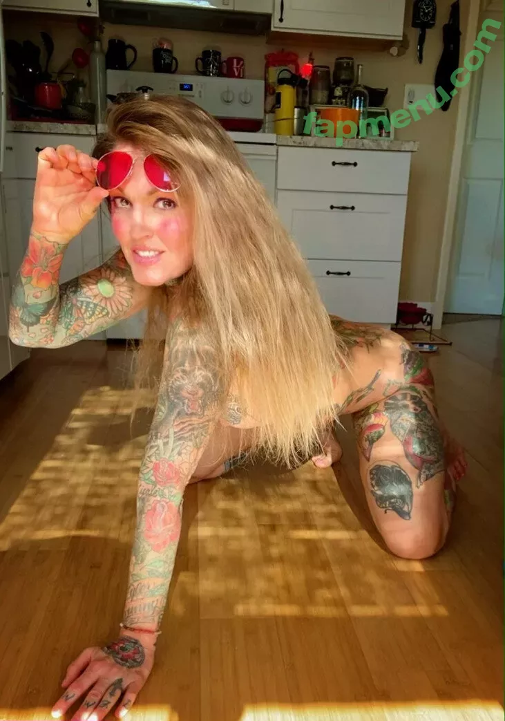 Janine Lindemulder nude photo #0008 (janinelindemulderforfans)