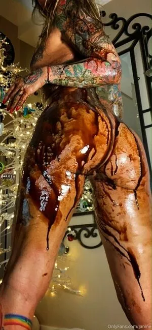 janine / jni.lx_ nude photo #0022