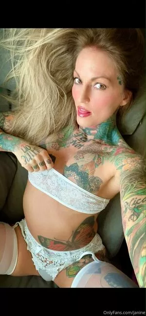 janine / jni.lx_ nude photo #0052