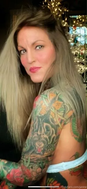 janine / jni.lx_ nude photo #0055