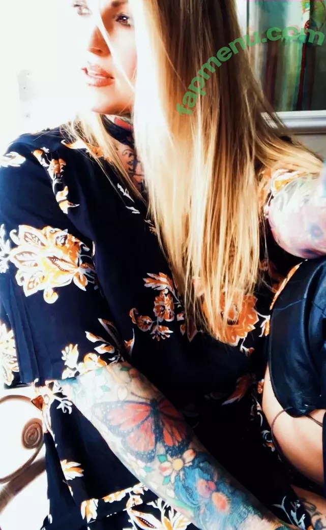 janine nude photo #0012 (jni.lx_)