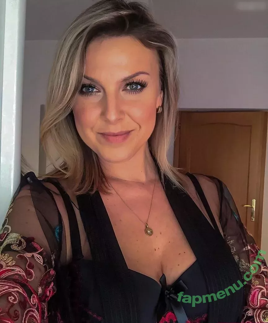 Janka978 nude photo #0093 (Janka978)
