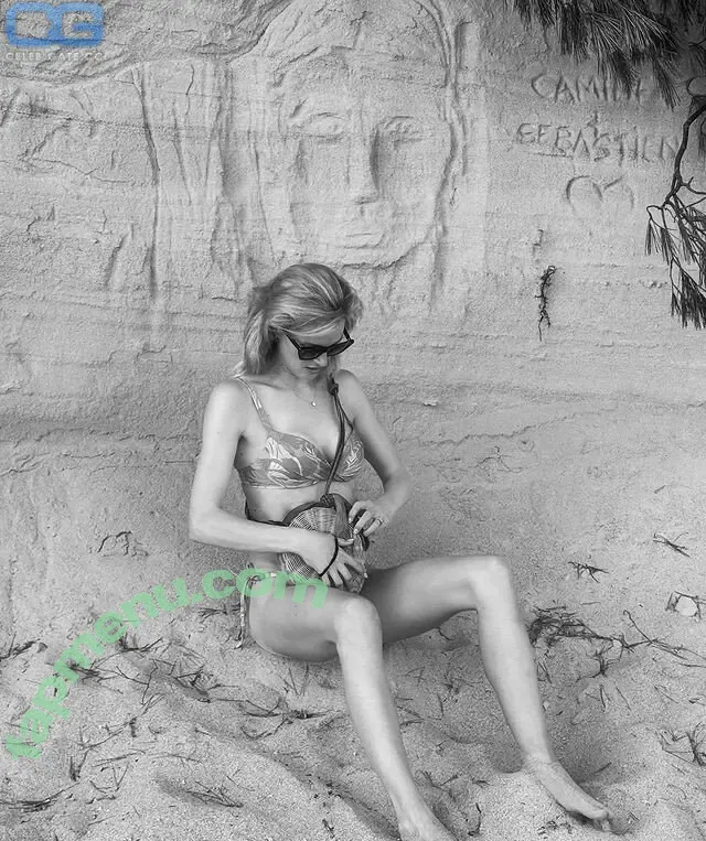 Janna Ensthaler nude photo #0001 (Janna Ensthaler)
