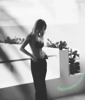 Janni Deler / jannid nude photo #0100