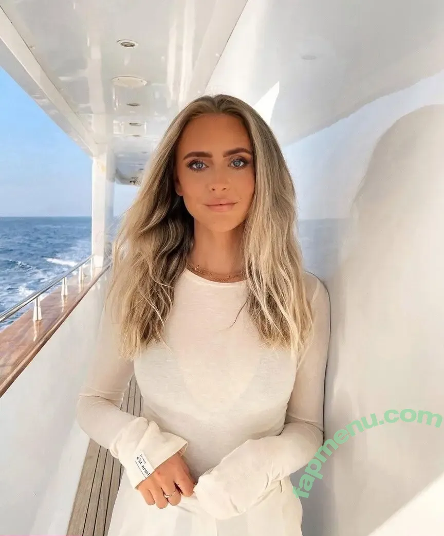 Janni Deler nude photo #0043 (jannid)