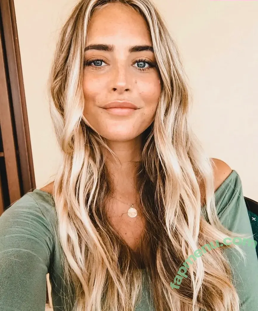 Janni Deler nude photo #0093 (jannid)