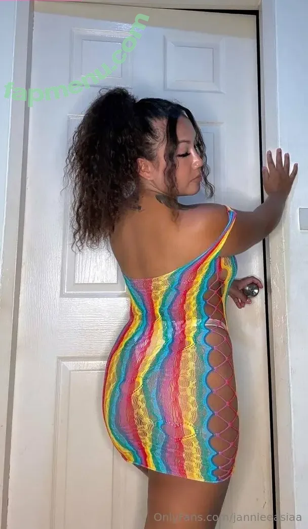 jannieeasiaa nude photo #0029 (janiecenyasia)