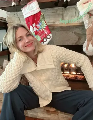 January Jones / januaryjones nude photo #0342