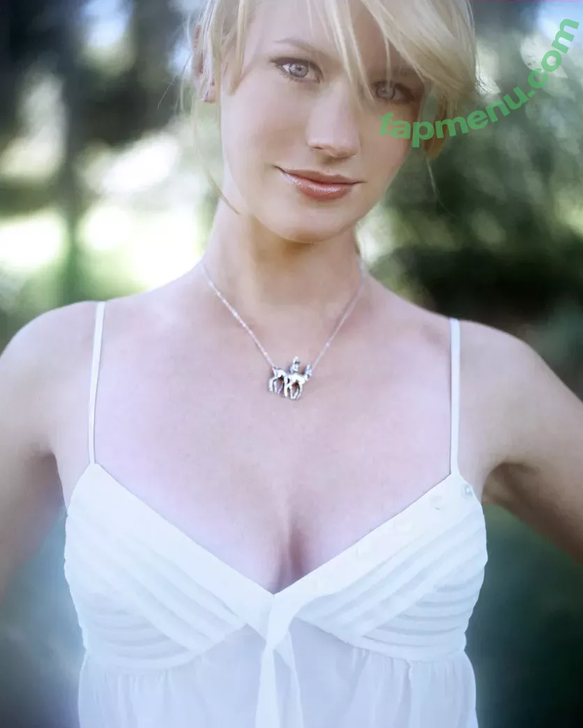 January Jones nude photo #0099 (januaryjones)