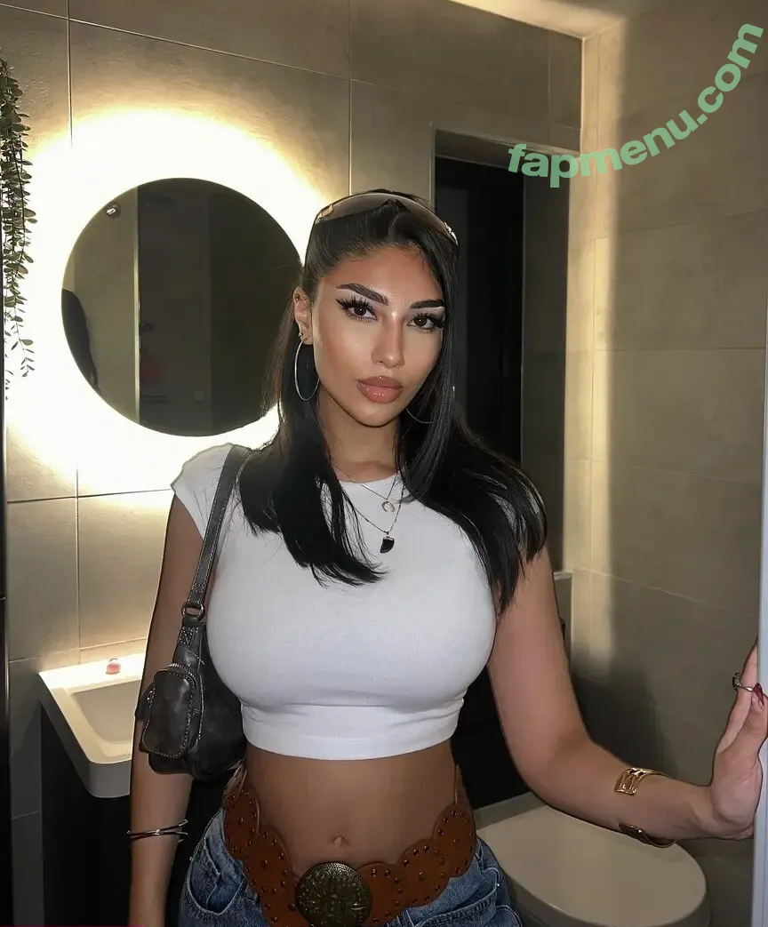 janvee.xo nude photo #0011 (janvee.xo)