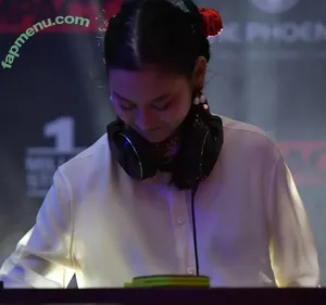 Japanese Breakfast / Michelle Zauner / jbrekkie nude photo #0166