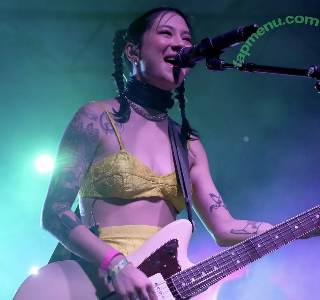 Japanese Breakfast nude photo #0019 (Michelle Zauner / jbrekkie)