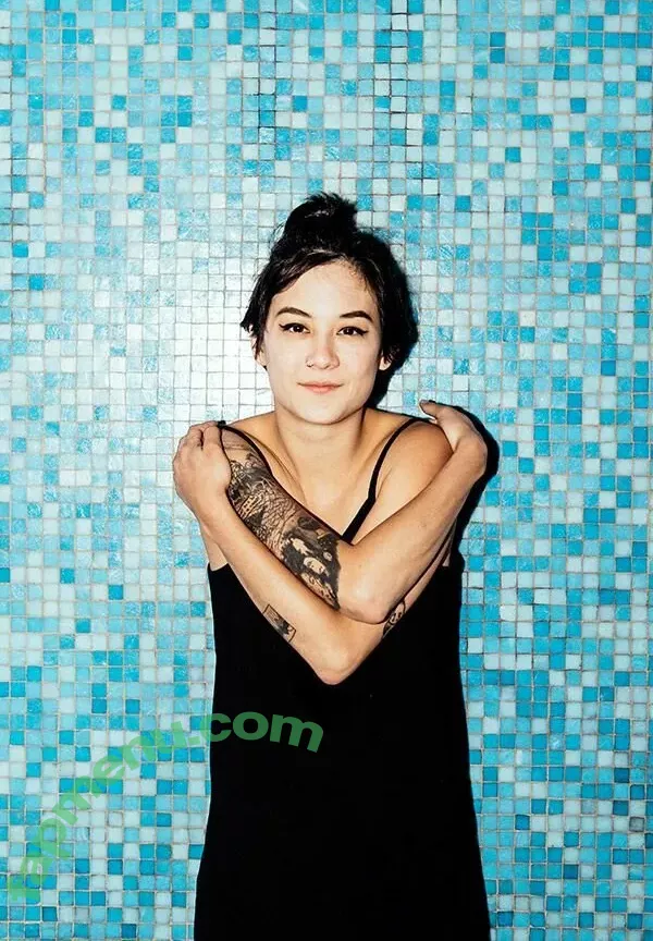 Japanese Breakfast nude photo #0040 (Michelle Zauner / jbrekkie)