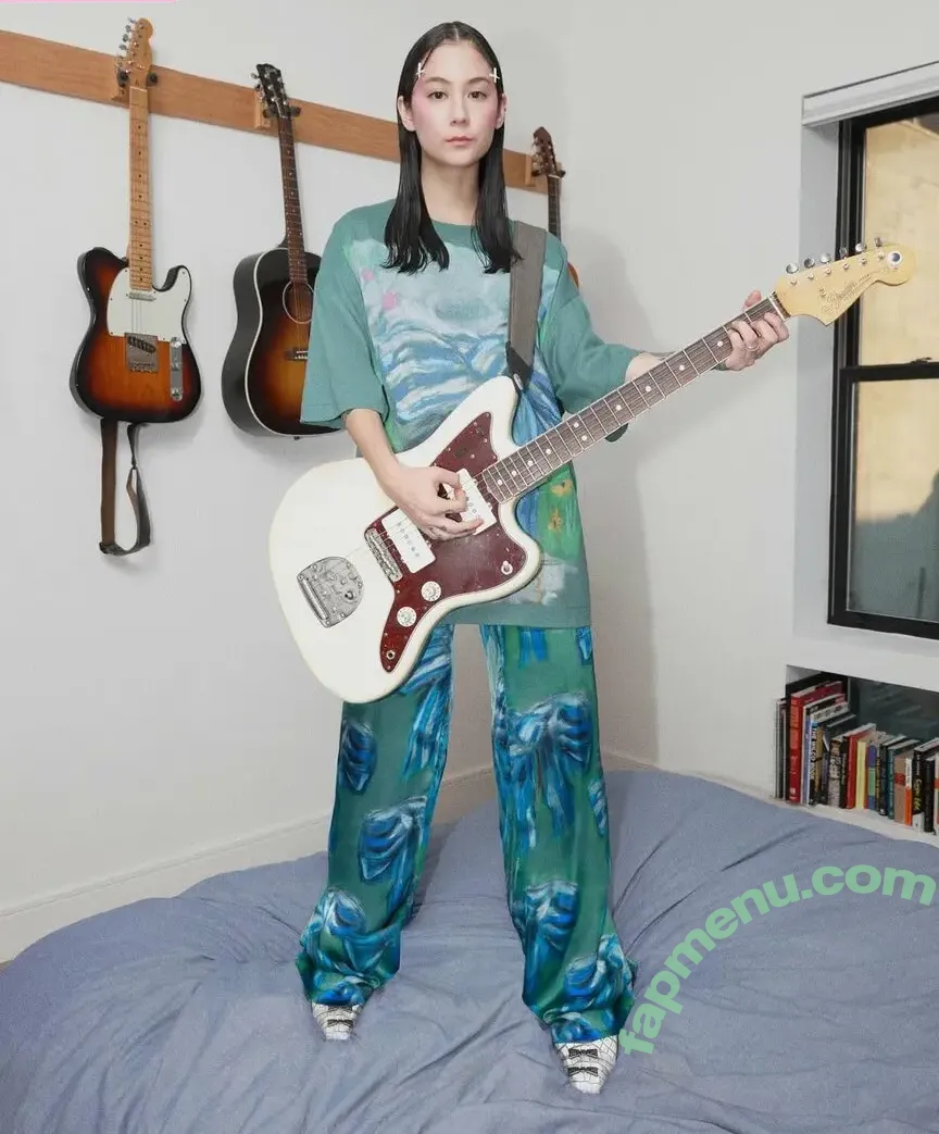 Japanese Breakfast nude photo #0049 (Michelle Zauner / jbrekkie)