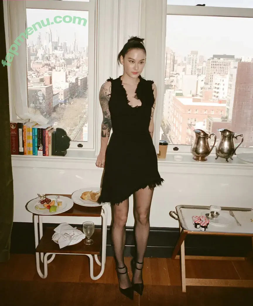 Japanese Breakfast nude photo #0065 (Michelle Zauner / jbrekkie)