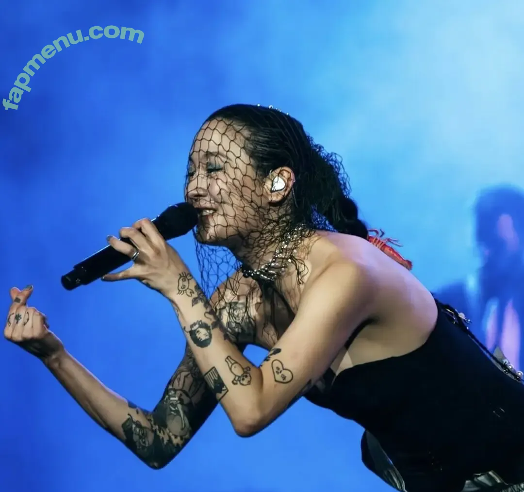 Japanese Breakfast nude photo #0148 (Michelle Zauner / jbrekkie)