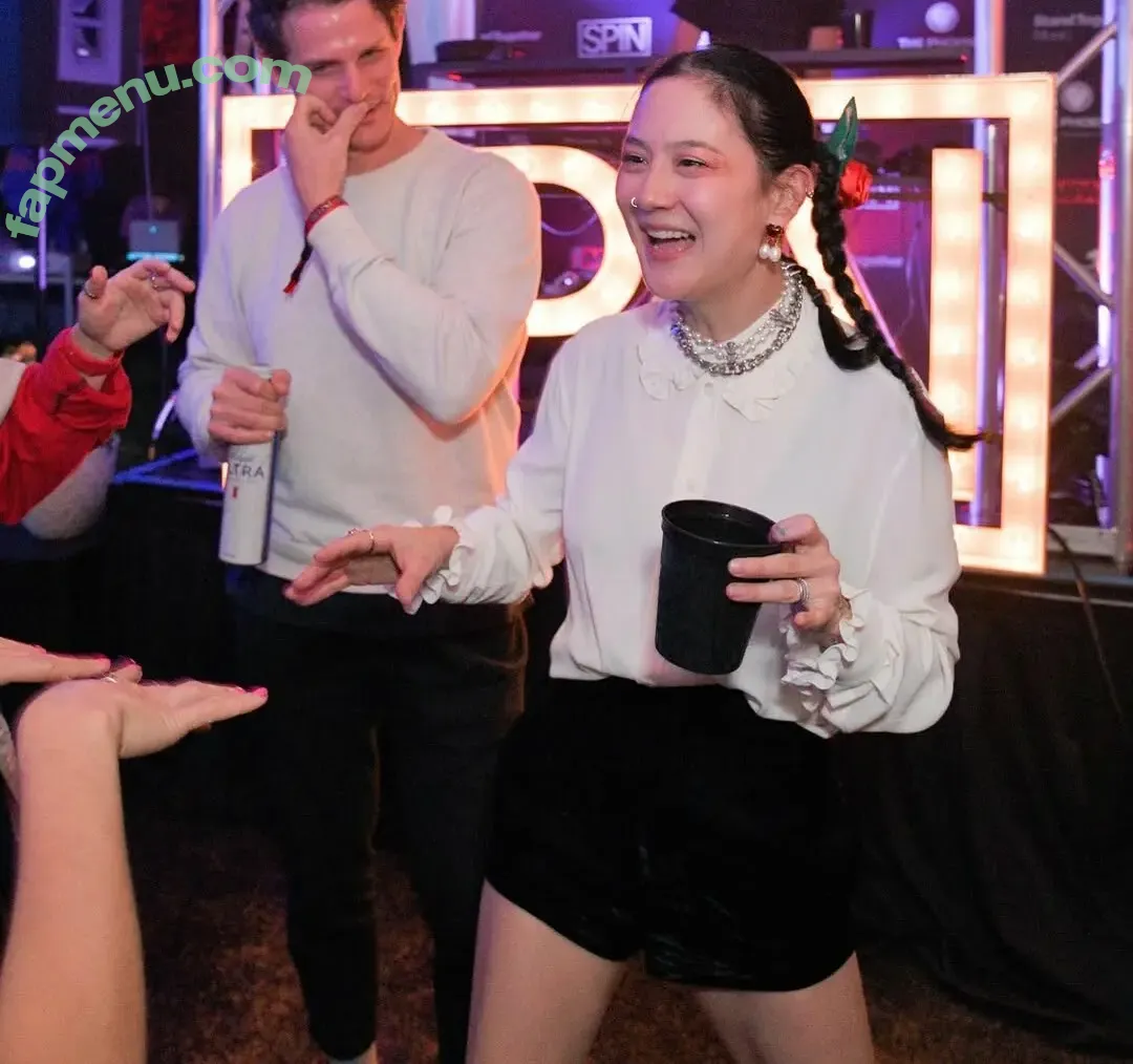 Japanese Breakfast nude photo #0165 (Michelle Zauner / jbrekkie)