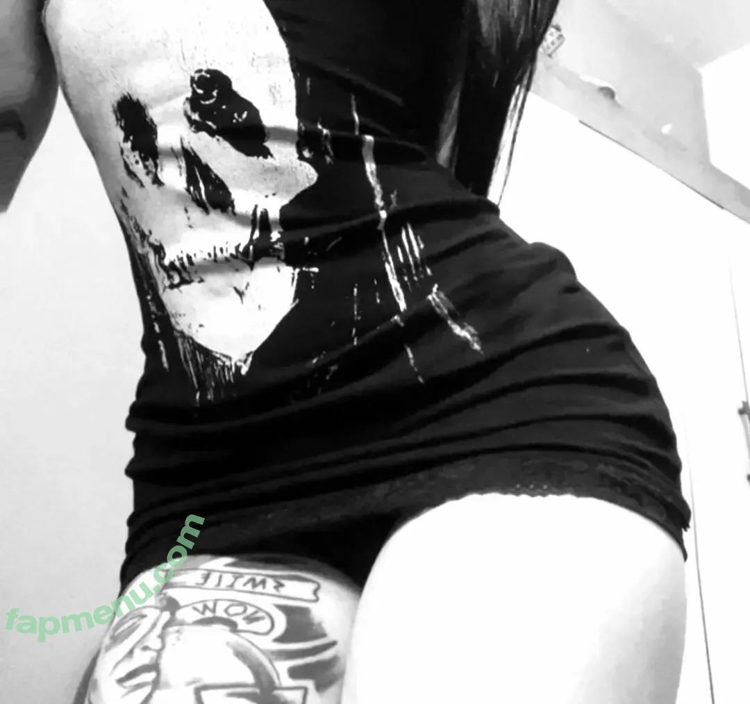 Japasiq nude photo #0017 (ninaq_sg)