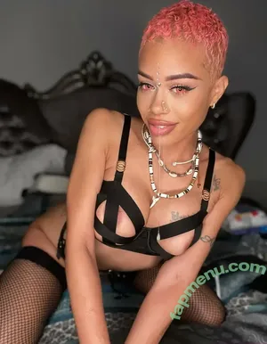  nude photo #0008