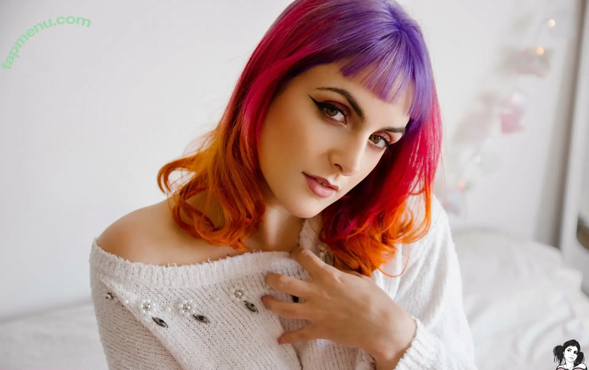 Jasemi nude photo #0014 (Jassemidessert / Jassemisg / maidmarian__ / marufoxy / maruxadie_)