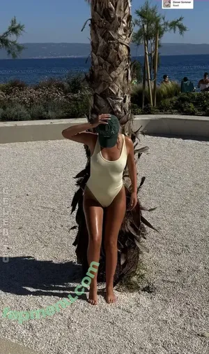 Jasmin-bee / jasmin_09 / jasminlaufer / jzsmin__ nude photo #0038