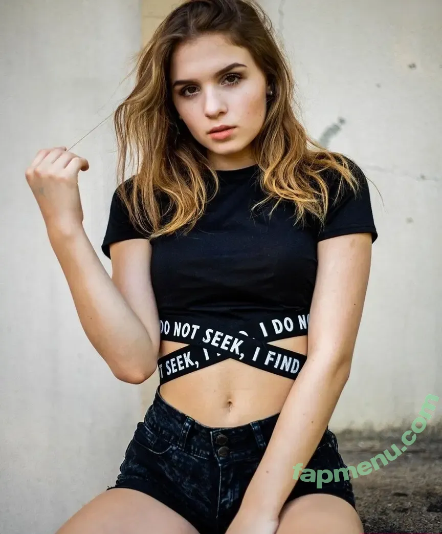 Jasmin Endres nude photo #0119 (jasmindres)