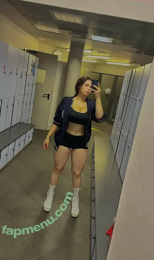 jasmin.reyeshn nude photo #0213 (jasmin.reyeshn)