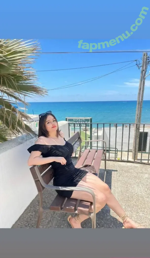 jasmin.reyeshn nude photo #0252 (jasmin.reyeshn)