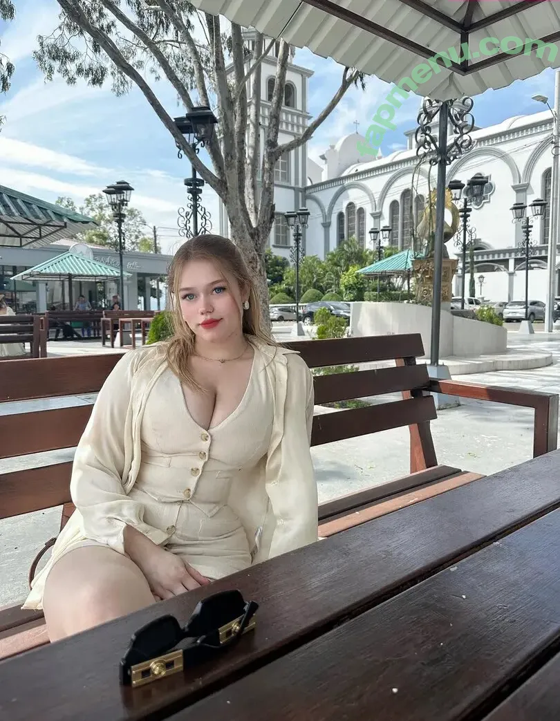 jasmin.reyeshn nude photo #0269 (jasmin.reyeshn)