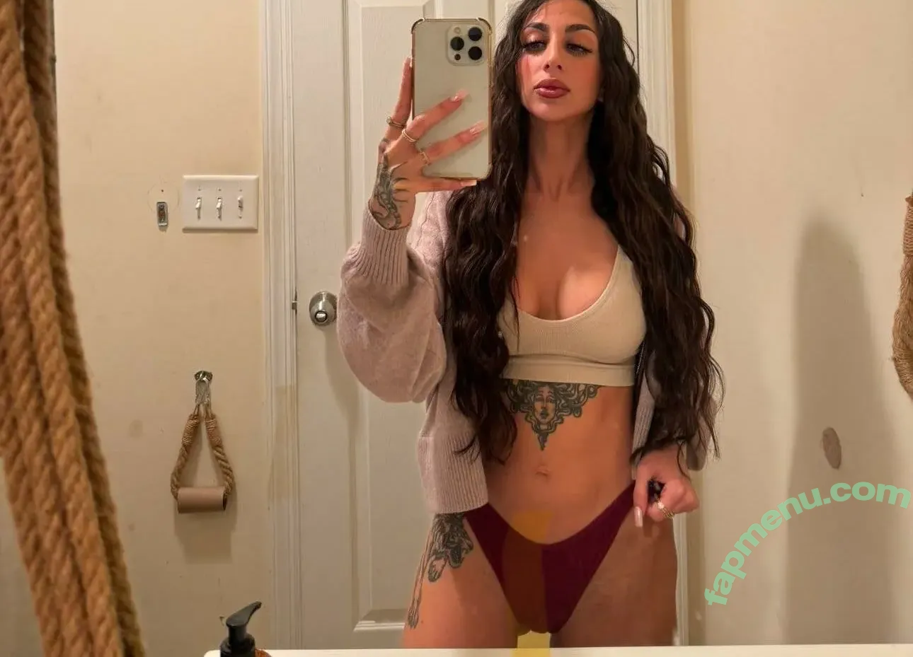 Jasmine Banks nude photo #0023 (jasaminebankstv / jasmine_baanks / jassiebanks)