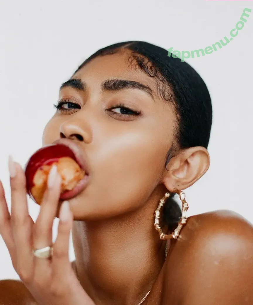 Jasmine Chola nude photo #0016 (Jasmine Blandford / jasmine.chola)