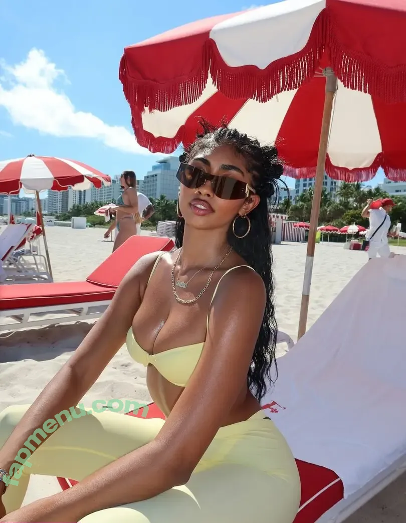 Jasmine Chola nude photo #0234 (Jasmine Blandford / jasmine.chola)