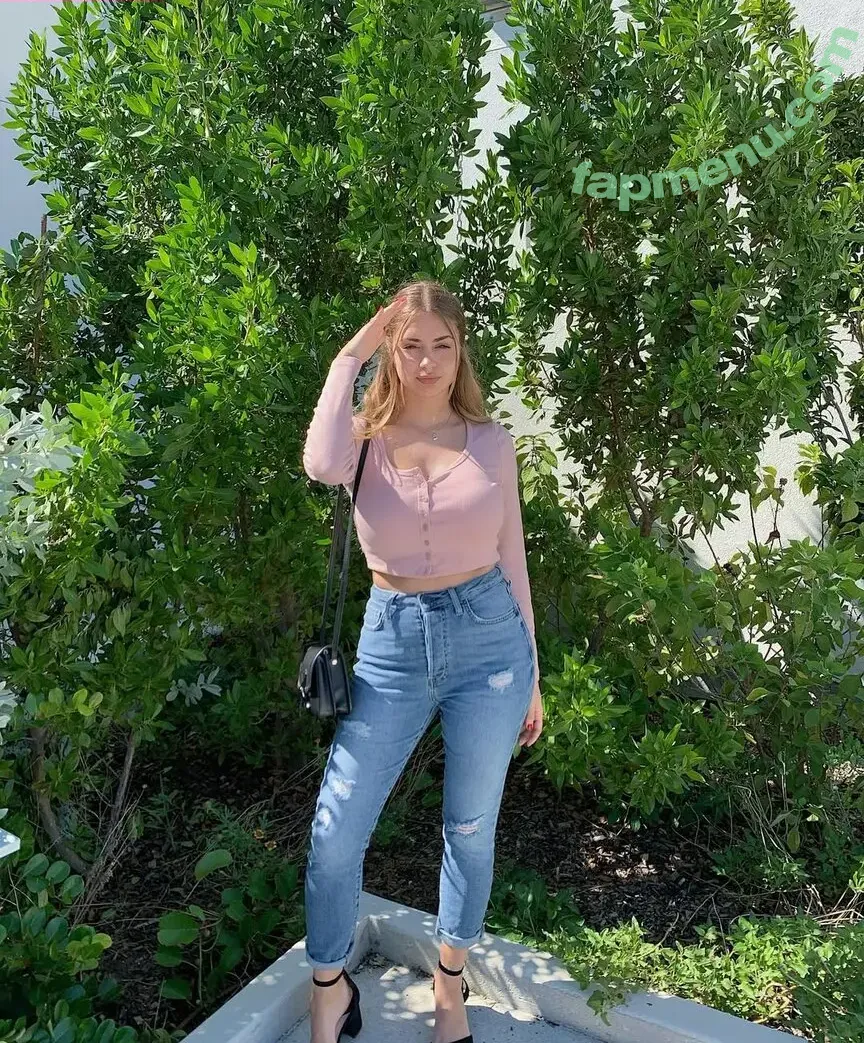 Jasmine Gonzalez nude photo #0008 (jasminecgonzalez / jasminegonz32)