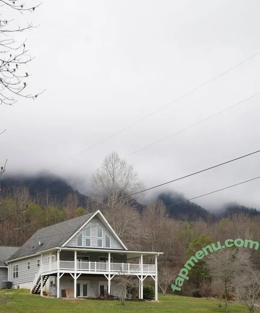 Jasmine Gonzalez nude photo #0035 (jasminecgonzalez / jasminegonz32)