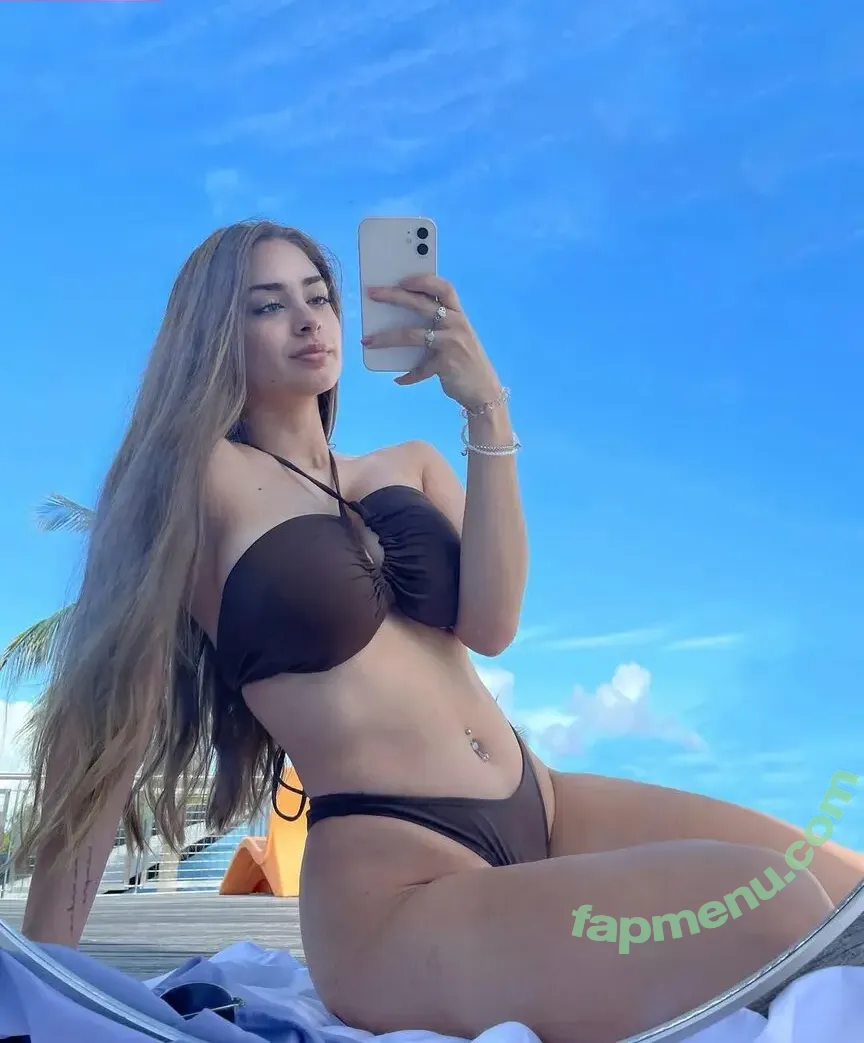 Jasmine Gonzalez nude photo #0037 (jasminecgonzalez / jasminegonz32)